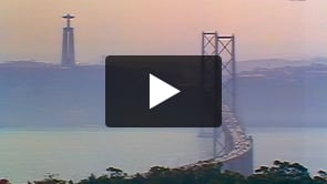 NATO News. Esquadra de navios de países da NATO reunidos em Portugal para o exercício "Contacts83". Cerimónia de mudança de comando. Tomada de posse de novo Comandante Supremo. Visita do ministro da Defesa Nacional Mota Pinto ao CINCIBERLANT em Oeiras. 