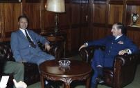 Visita do embaixador da República Popular da China, Lu Xijin, ao chefe do Estado Maior General das Forças Armadas (CEMGFA), general Lemos Ferreira. 