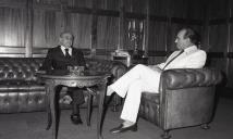 Cumprimentos de despedida do embaixador de Espanha ao chefe do Estado Maior General das Forças Armadas (CEMGFA), general Melo Egídio.