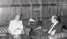 Cumprimentos do embaixador de Israel, Dov Halevy-Milman, ao chefe do Estado Maior General das Forças Armadas (CEMGFA), general Melo Egídio.