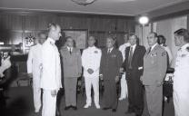 Condecoração do almirante Tyer F. Dedman pelo chefe do Estado Maior General das Forças Armadas (CEMGFA), general Melo Egídio.