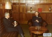 Visita do embaixador da Suíça, Jimmy Martin, ao chefe do Estado Maior General das Forças Armadas (CEMGFA), general Lemos Ferreira.