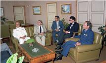 Visita do Mr. Pfiffer e da Delegação DPQ - Questionário do Plano de Defesa NATO, ao vice-chefe do Estado Maior General das Forças Armadas (VCEMGFA), general Mendes Dias.