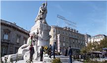 Homenagem do ministro da Defesa Nacional, representado pelo secretário de Estado da Defesa (SEDN), no Monumento aos Mortos da Grande Guerra, na Av. da Liberdade, em Lisboa.