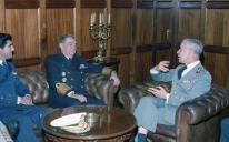 Visita do almirante Carlos Noronha ao estado Maior General das Forças Armadas (EMGFA), com receção pelo  VCEMGFA, general Altino de Magalhães.