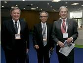 Fotografia - Basílio Horta, Leopoldo Guimarães e Belmiro de Azevedo na Conferência do Estoril