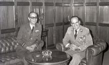 Cumprimentos do general J. G. Kotsolakis da NATO ao chefe do Estado Maior General das Forças Armadas (CEMGFA), general Melo Egídio.
