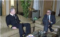 Audiência do ministro da Defesa Nacional, Carlos Brito, ao almirante Kelso II, comandante Supremo do Aliado do Atlântico (SACLANT).