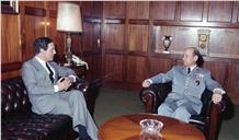 Visita de cumprimentos do embaixador da DELNATO, Gregório Faria, ao chefe do Estado Maior General das Forças Armadas (CEMGFA), general Soares Carneiro.
