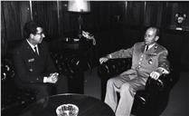 Visita de cumprimentos do comandante do Colégio de Defesa da NATO ao chefe do Estado Maior General das Forças Armadas (CEMGFA), general Soares Carneiro.