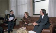 Receção da secretária da Defesa da República Federal da Alemanha (RFA) pelo secretário de Estado Adjunto da Defesa Nacional.