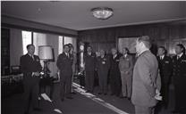 Condecoração do general Paulino Correia pelo chefe do Estado Maior General das Forças Armadas (CEMGFA), general Lemos Ferreira.