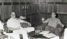 Cumprimentos do SACLANT (Comando Supremo Aliado do Atlântico), almirante Paul Huspeer ao chefe do Estado Maior General das Forças Armadas (CEMGFA), general Melo Egídio.