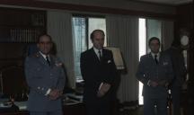 Condecoração do adido militar naval de Itália pelo pelo chefe interno do  Estado Maior General das Forças Armadas (CEMGFA), general Melo Egídio.