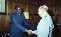 Visita de cumprimentos ao CEMGFA do Presidente da UNITA Jonas Savimbi.