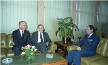 Visita de cumprimentos do secretário adjunto da Defesa dos EUA, Donald Atwood, ao vice-chefe do Estado Maior General das Forças Armadas (VCEMGFA), general Mendes Dias.