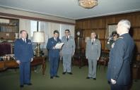 Condecoração do general engenheiro Marc-Antoine pelo chefe do Estado Maior General das Forças Armadas (CEMGFA), general Lemos Ferreira. (Reportagem SCEP).