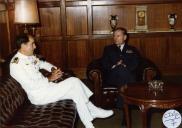 Visita do almirante Andrade e Silva, comandante em chefe do Atlântico Ibérico (CINCIBERLANT) ao chefe do Estado Maior General das Forças Armadas (CEMGFA), general Lemos Ferreira.