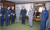 Tomada de posse do capelão-chefe das Forças Armadas, D. Januário Torgal Mendes Ferreira, pelo chefe do Estado Maior General das Forças Armadas (CEMGFA), general Soares Carneiro.