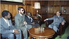 Visita de cumprimentos dos presidentes da Associação dos Deficientes das Forças Armadas (ADFA) e das associações de deficientes dos PALOP's (países africanos de língua oficial portuguesa) ao chefe do Estado Maior General das Forças Armadas (CEMGFA), general Soares Carneiro.