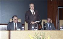 Sessão solene no IDN, presidida pelo Presidente da República Mário Soares.