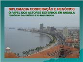 Apresentação de Mário Pizarro, sobre o tema “O Papel dos Actores Externos em Angola - Investimento e Ajuda Internacional”.